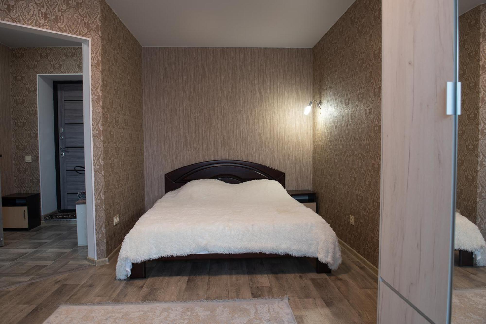 Академіка Корольова 20 1 Apartment Cherkasy Luaran gambar