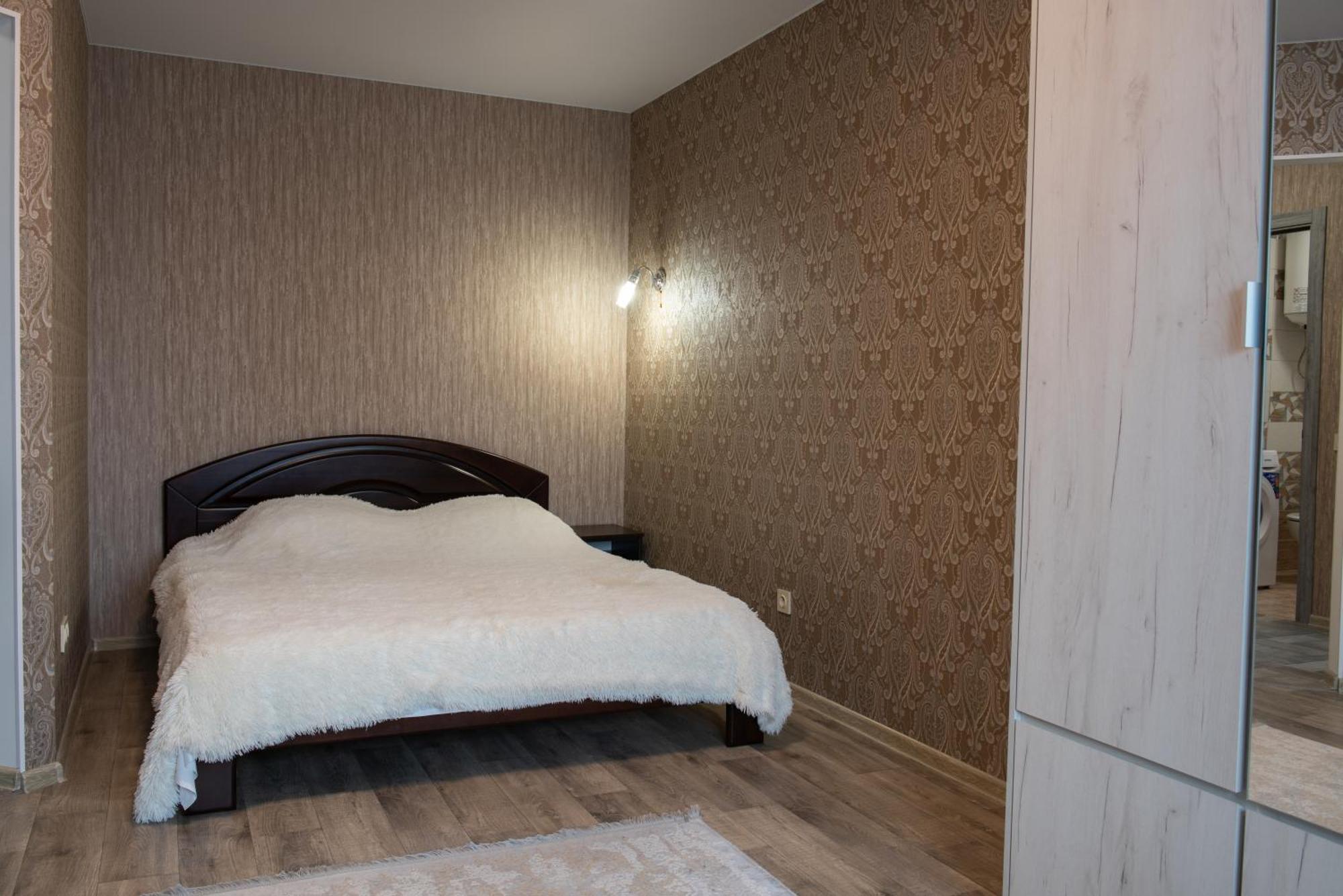 Академіка Корольова 20 1 Apartment Cherkasy Luaran gambar